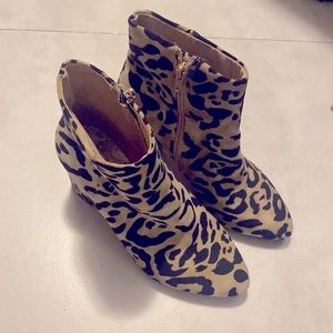 Band of gypsies vegan suede boots size 8